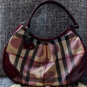 Burberry heart bag